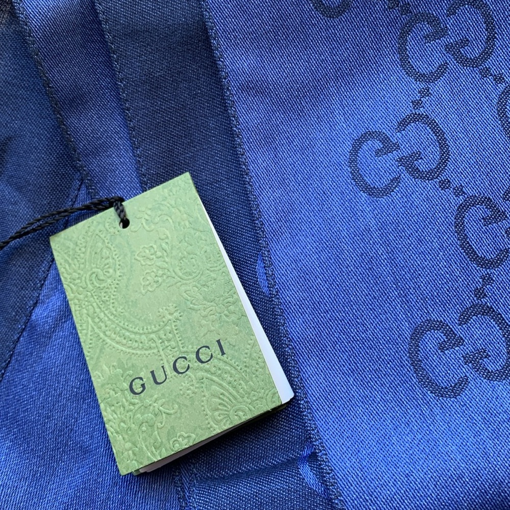 ❤️❤️❤️❤️Gucci navy blue double faced scarf NEW AUTHENTIC ❤️❤️❤️❤️